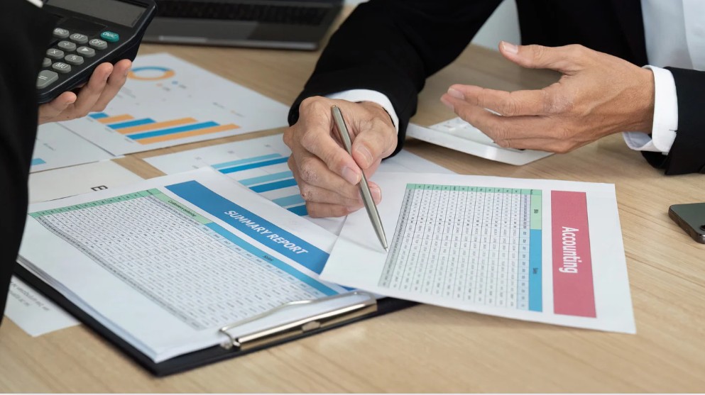 What Are the Best Practices for Clear Financial Reporting?